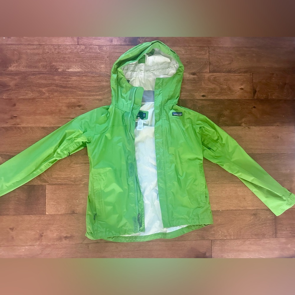 Women’s size small Patagonia raincoat